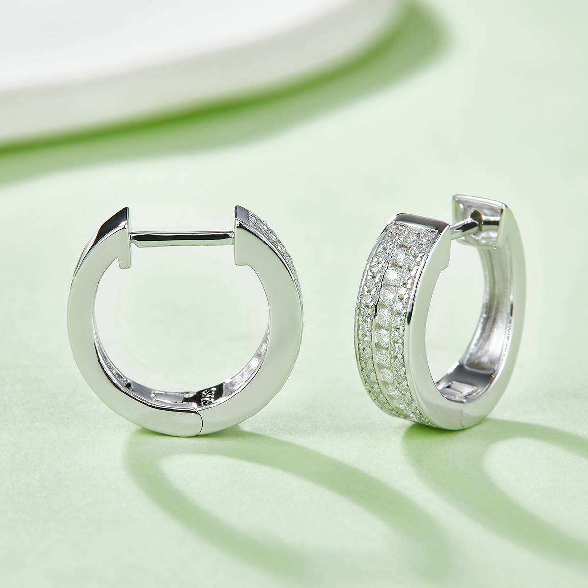 Three rows of half earrings S925 silver Moissanite grade D 0.37CT